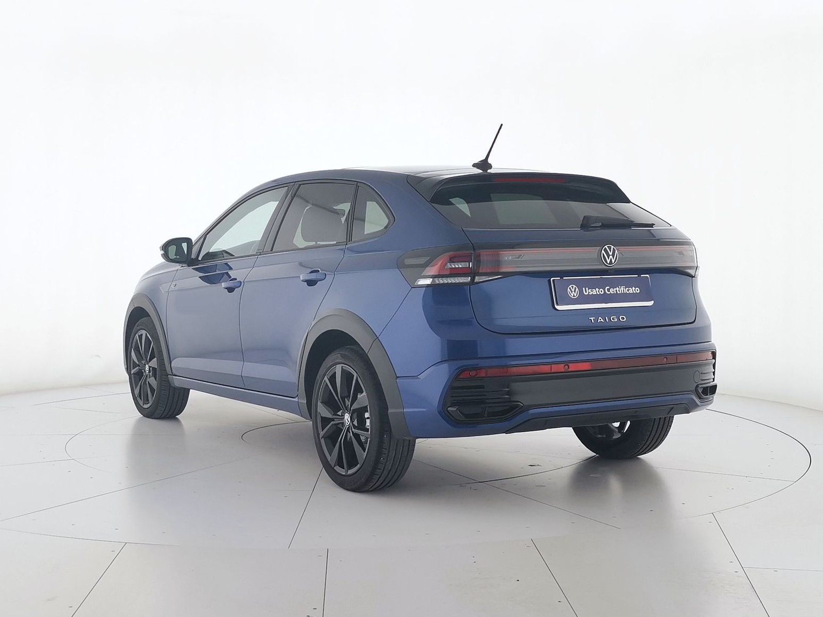 4 - Volkswagen Taigo 1.0 tsi 115cv r-line dsg