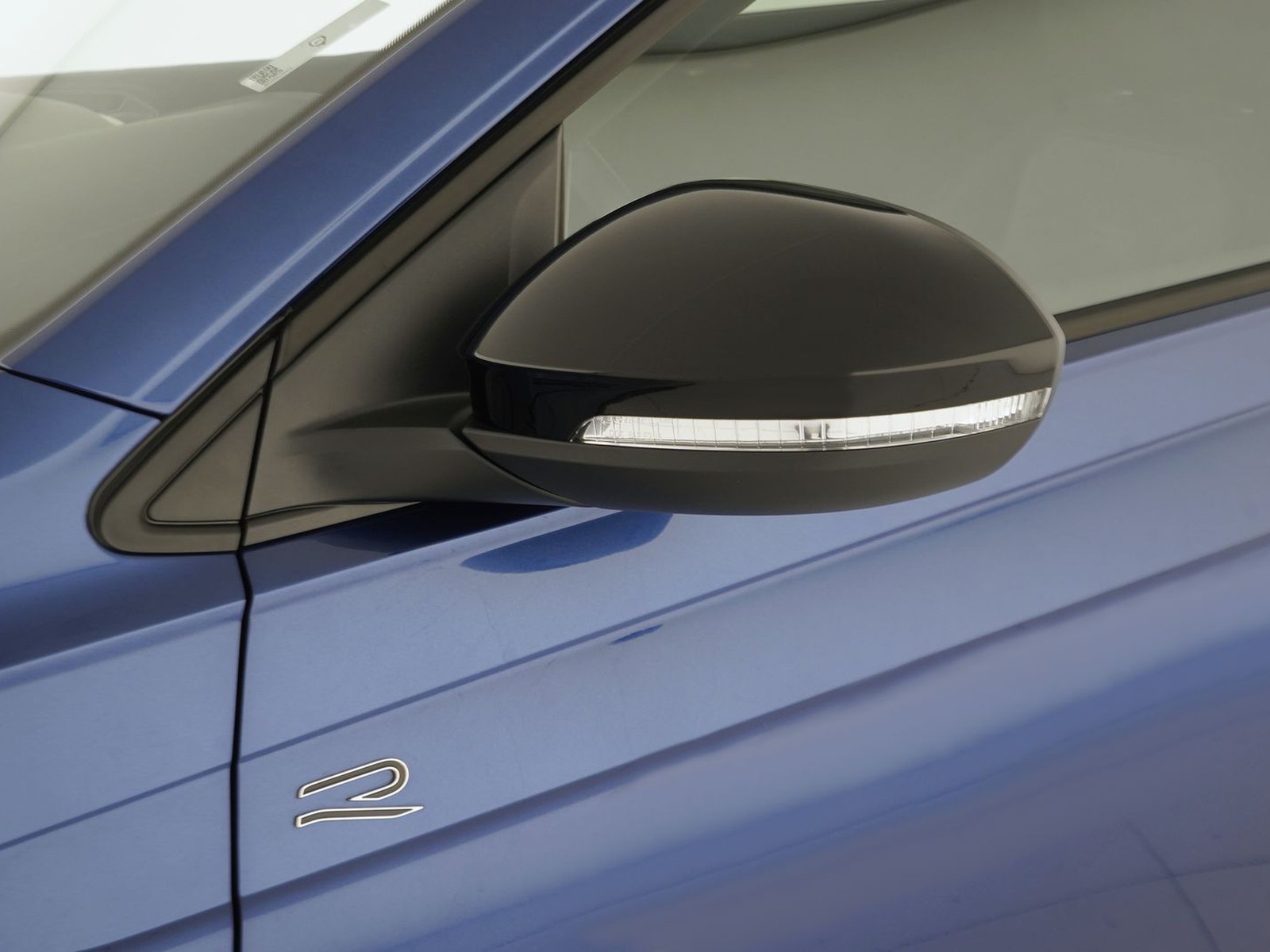 39 - Volkswagen Taigo 1.0 tsi 115cv r-line dsg