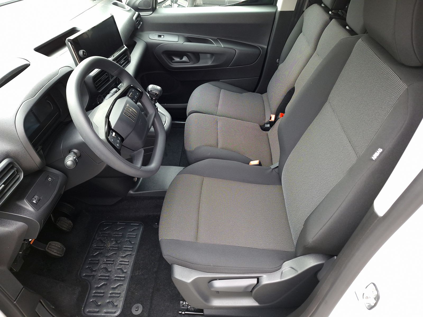 12 - Fiat Professional Doblò Series 4 Van M 1.5Diesel 130 Cv Manuale