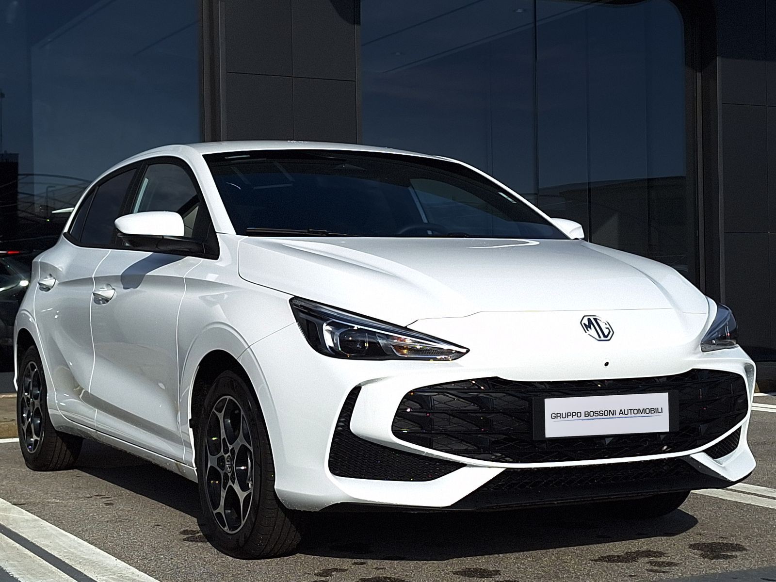 3 - Mg MG3 1.5 hybrid+ luxury