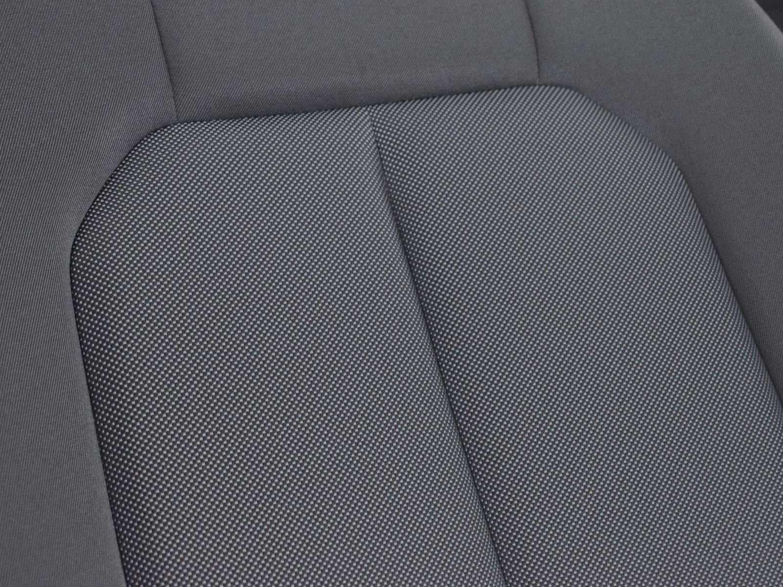 20 - Audi Q3 35 2.0 tdi business advanced s tronic