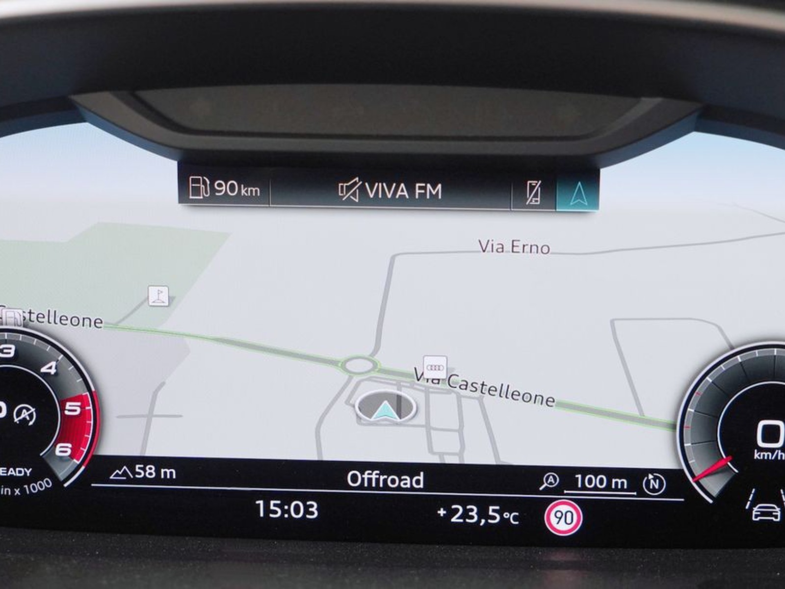 28 - Audi Q3 35 2.0 tdi business advanced s tronic