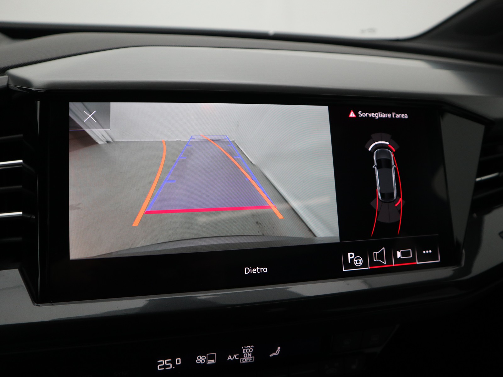 11 - Audi Q4 e-tron sportback e-tron 40 s line edition