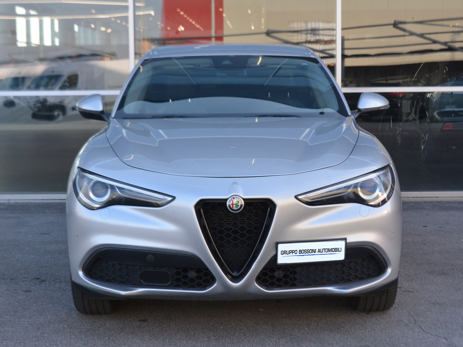 2 - Alfa Romeo Stelvio 2.2 turbo 190cv sprint q4 at8
