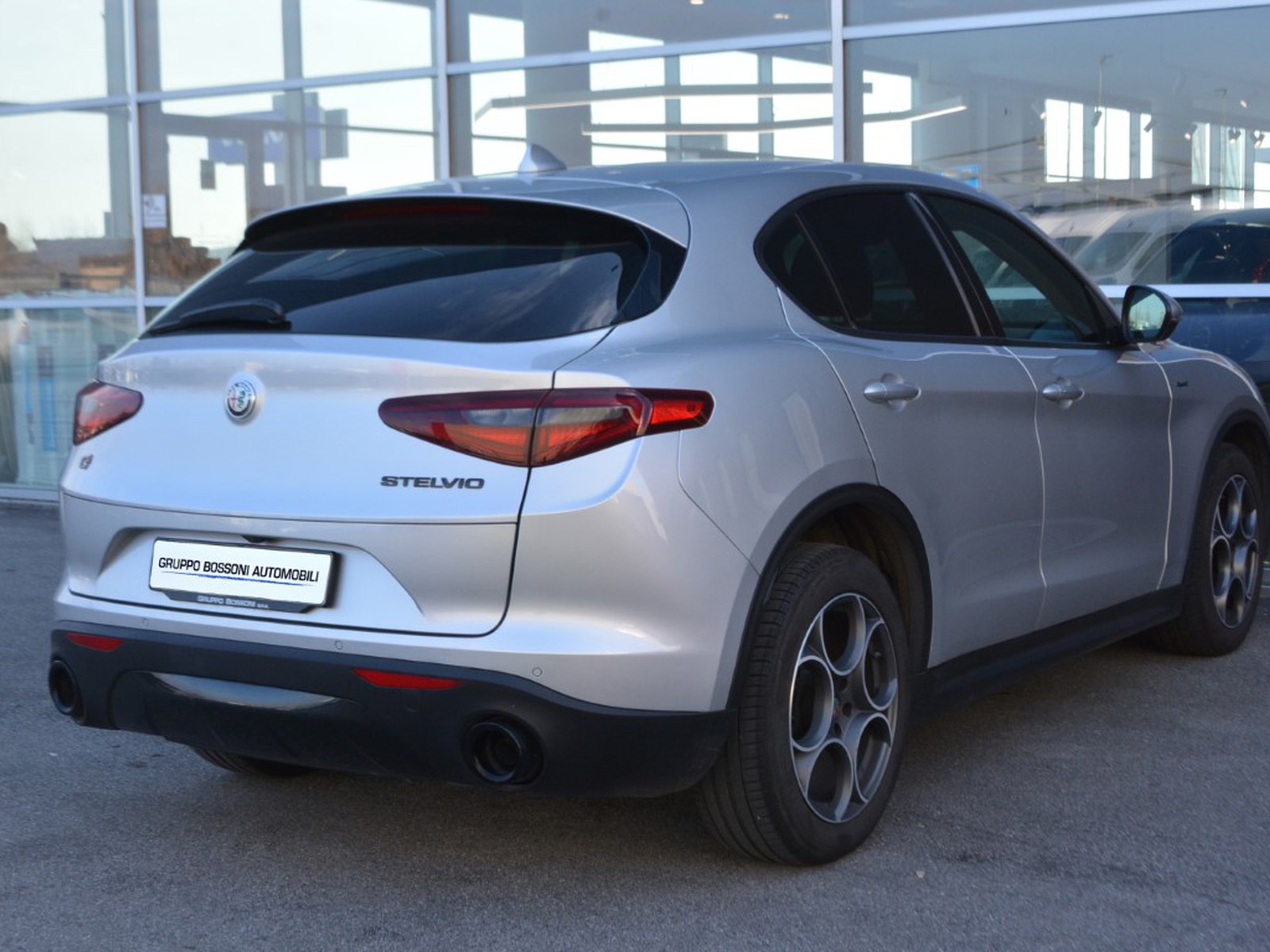 3 - Alfa Romeo Stelvio 2.2 turbo 190cv sprint q4 at8