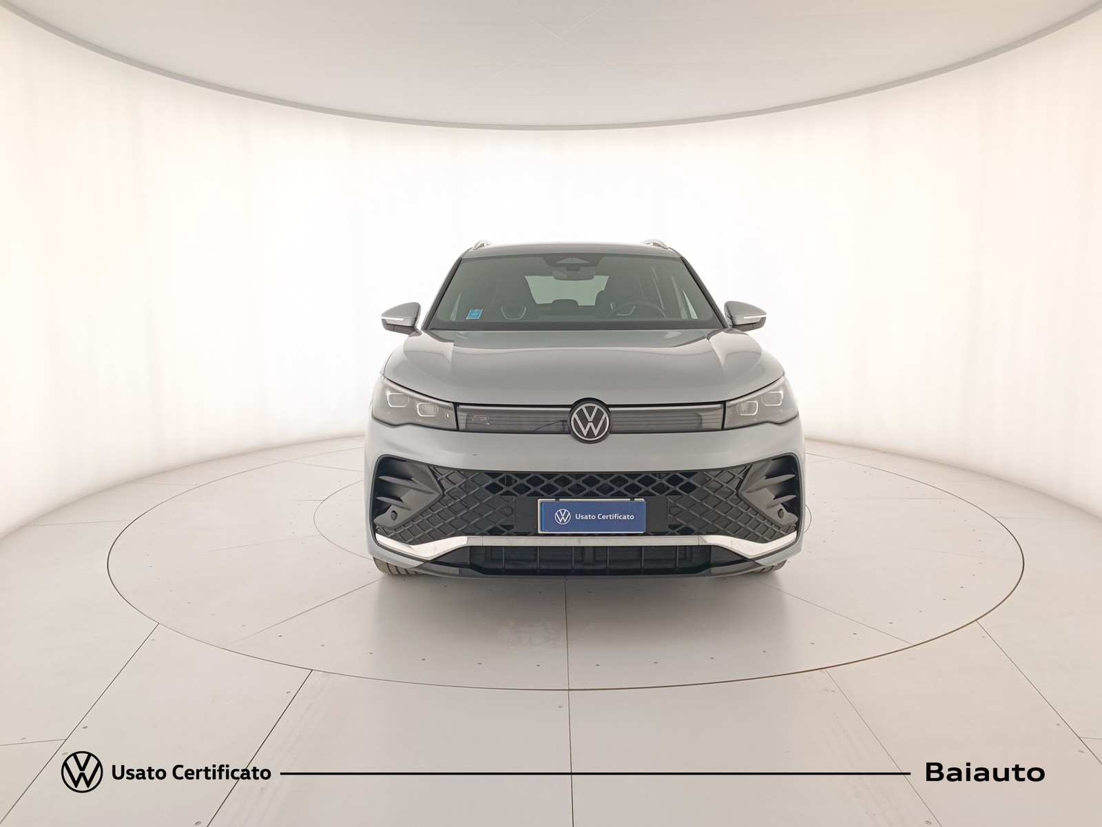 2 - Volkswagen Tiguan 2.0 tdi scr 150cv r-line dsg