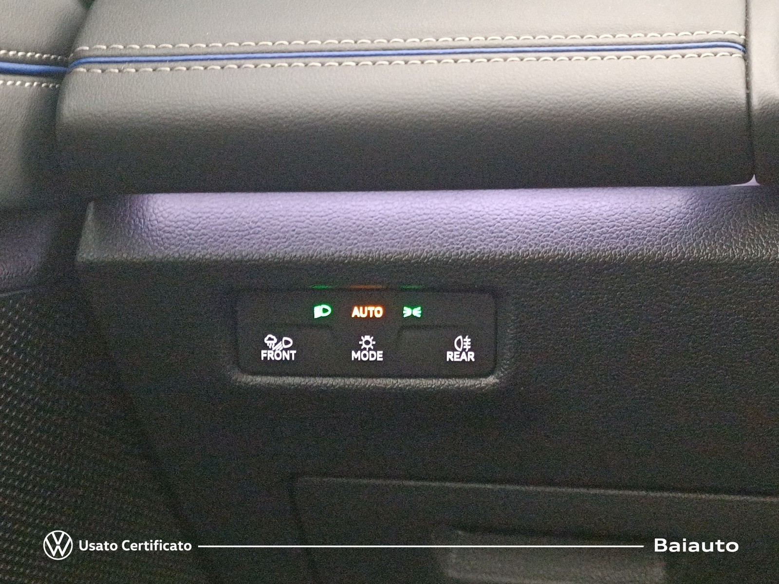 17 - Volkswagen Tiguan 2.0 tdi scr 150cv r-line dsg