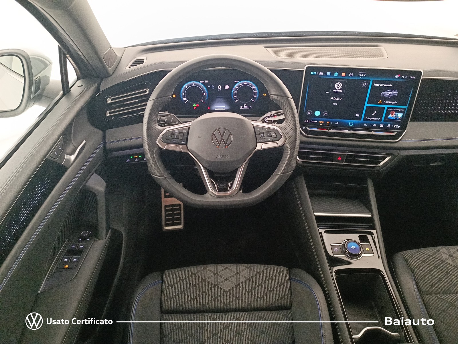 8 - Volkswagen Tiguan 2.0 tdi scr 150cv r-line dsg