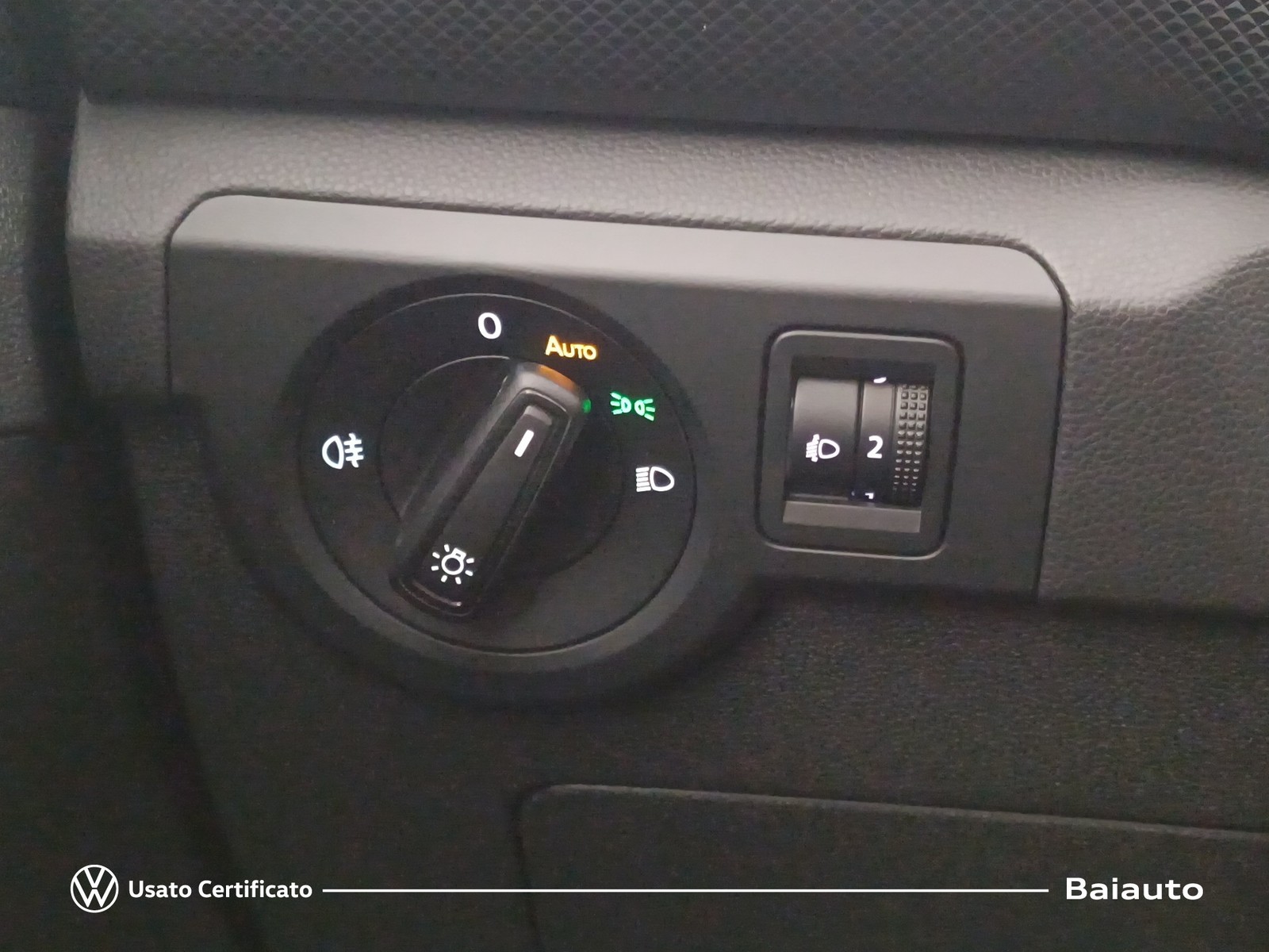 16 - Volkswagen T-Cross 1.0 tsi 115cv life dsg