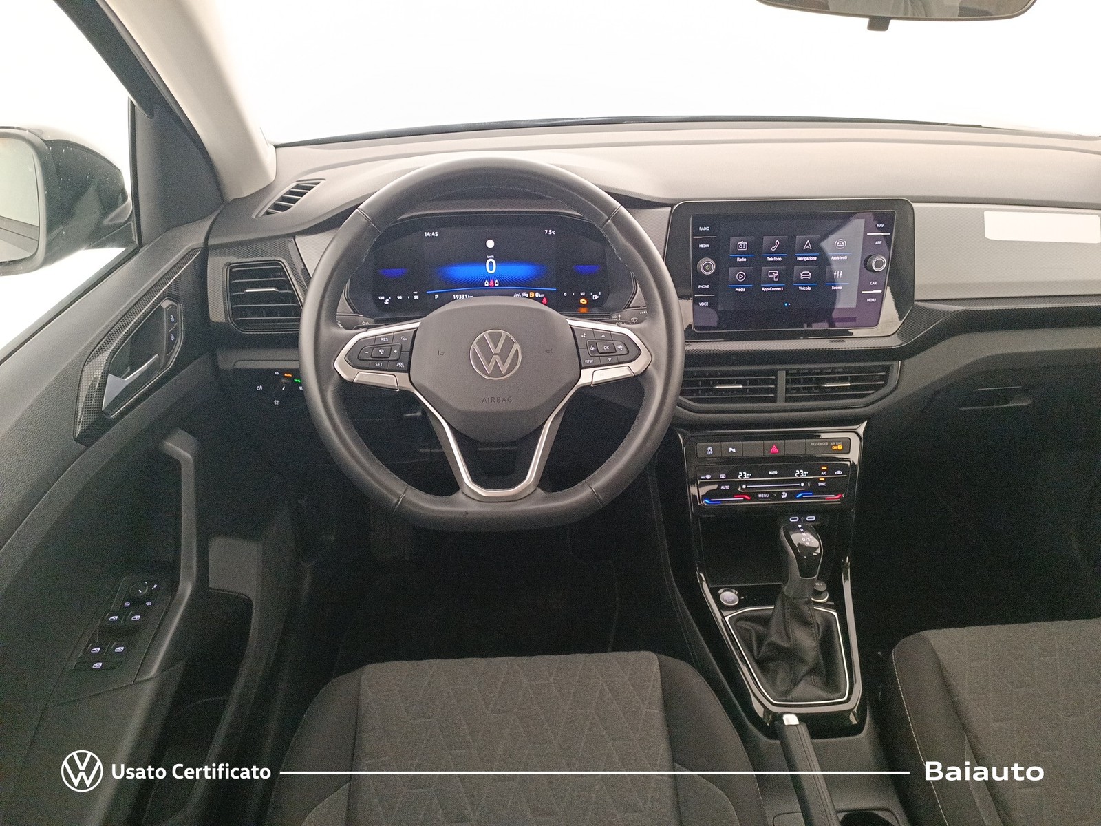 8 - Volkswagen T-Cross 1.0 tsi 115cv life dsg