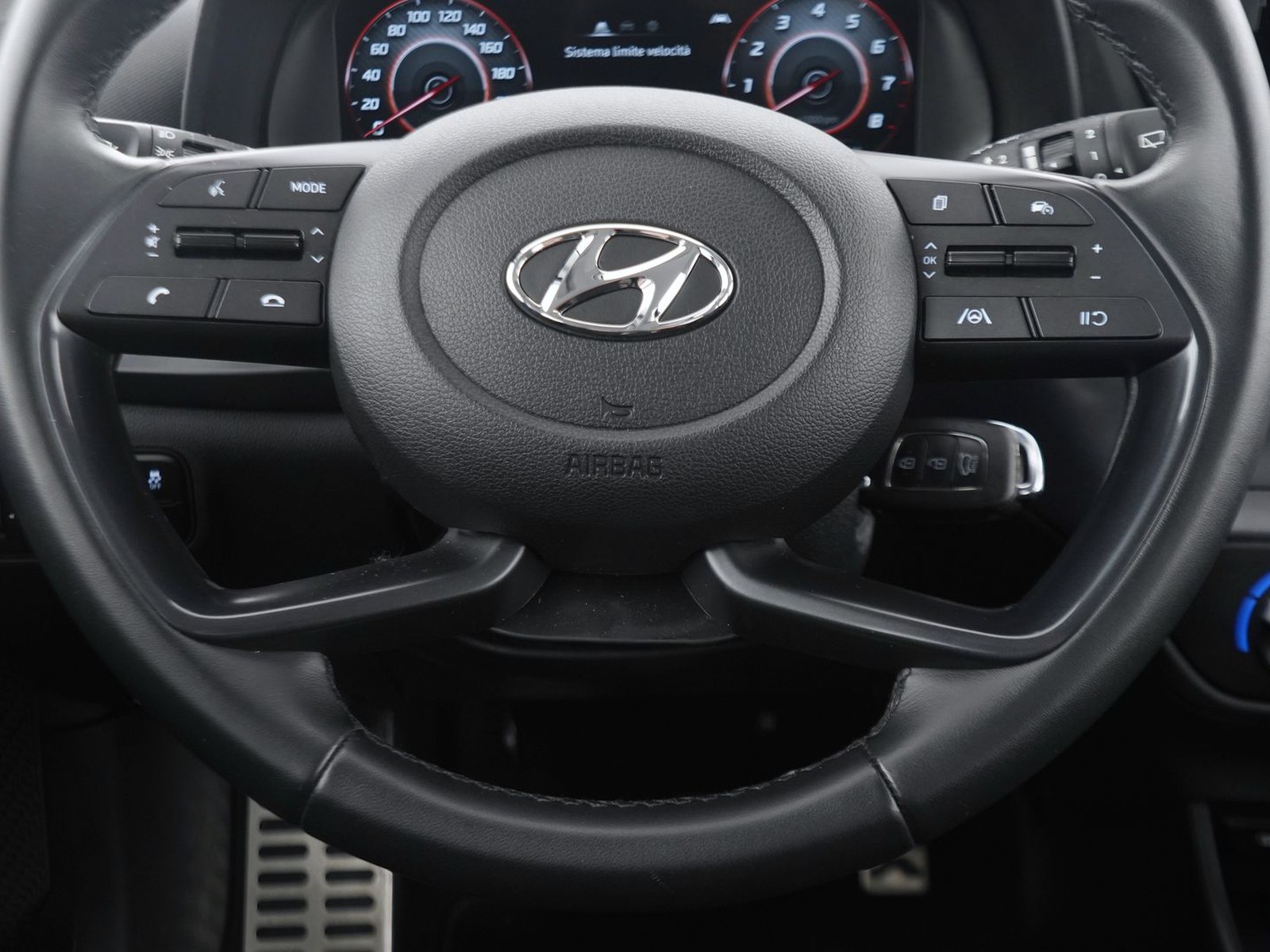 15 - Hyundai Bayon 1.2 mpi xclass