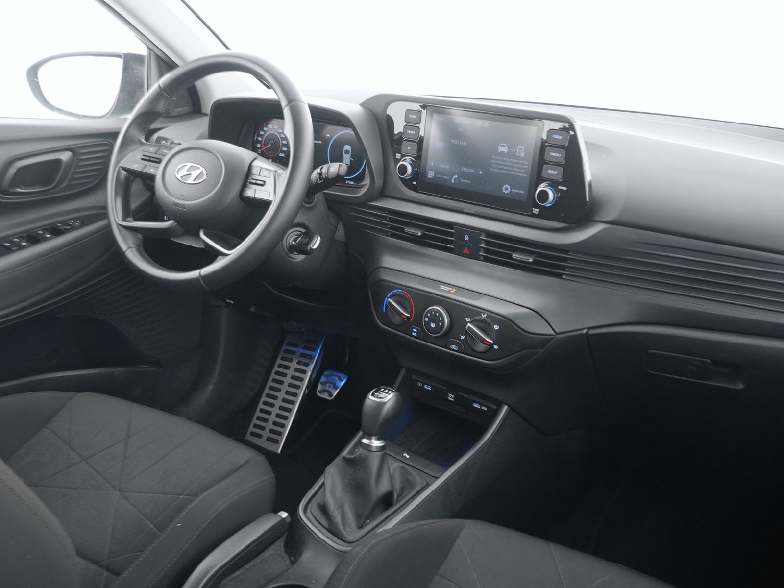 6 - Hyundai Bayon 1.2 mpi xclass