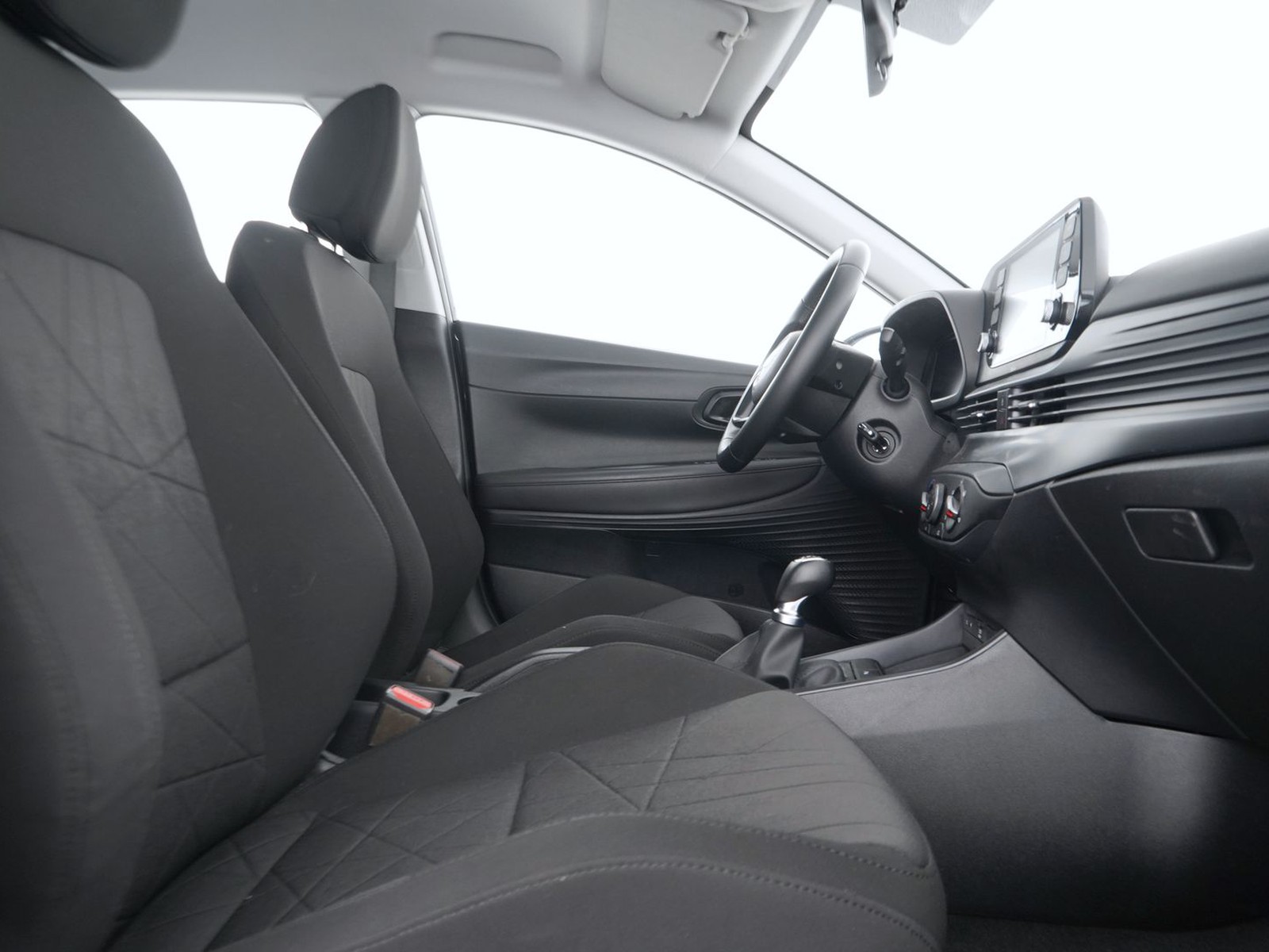 8 - Hyundai Bayon 1.2 mpi xclass