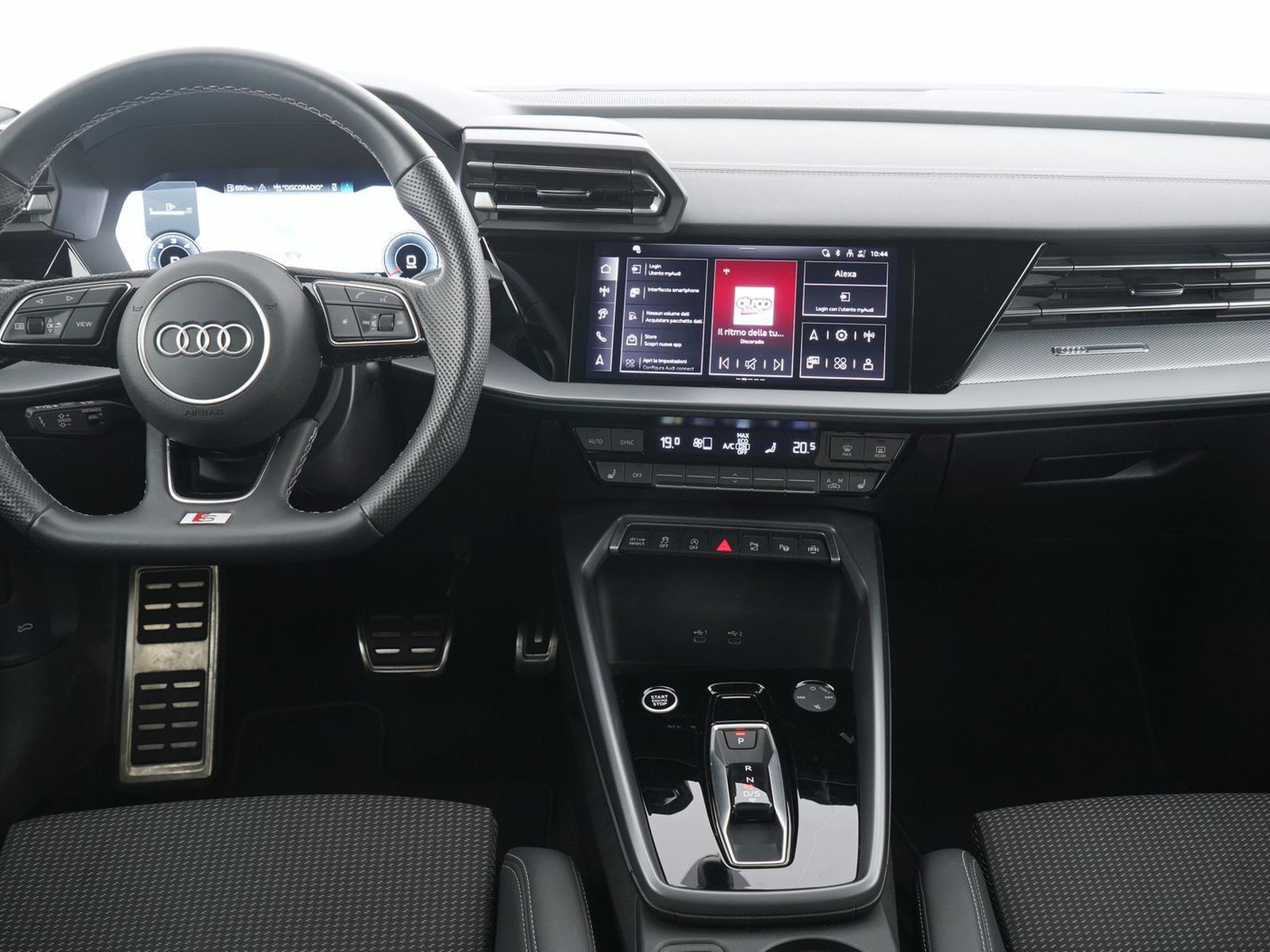 3 - Audi A3 sportback 2.0 tdi 150cv s line edition s tronic