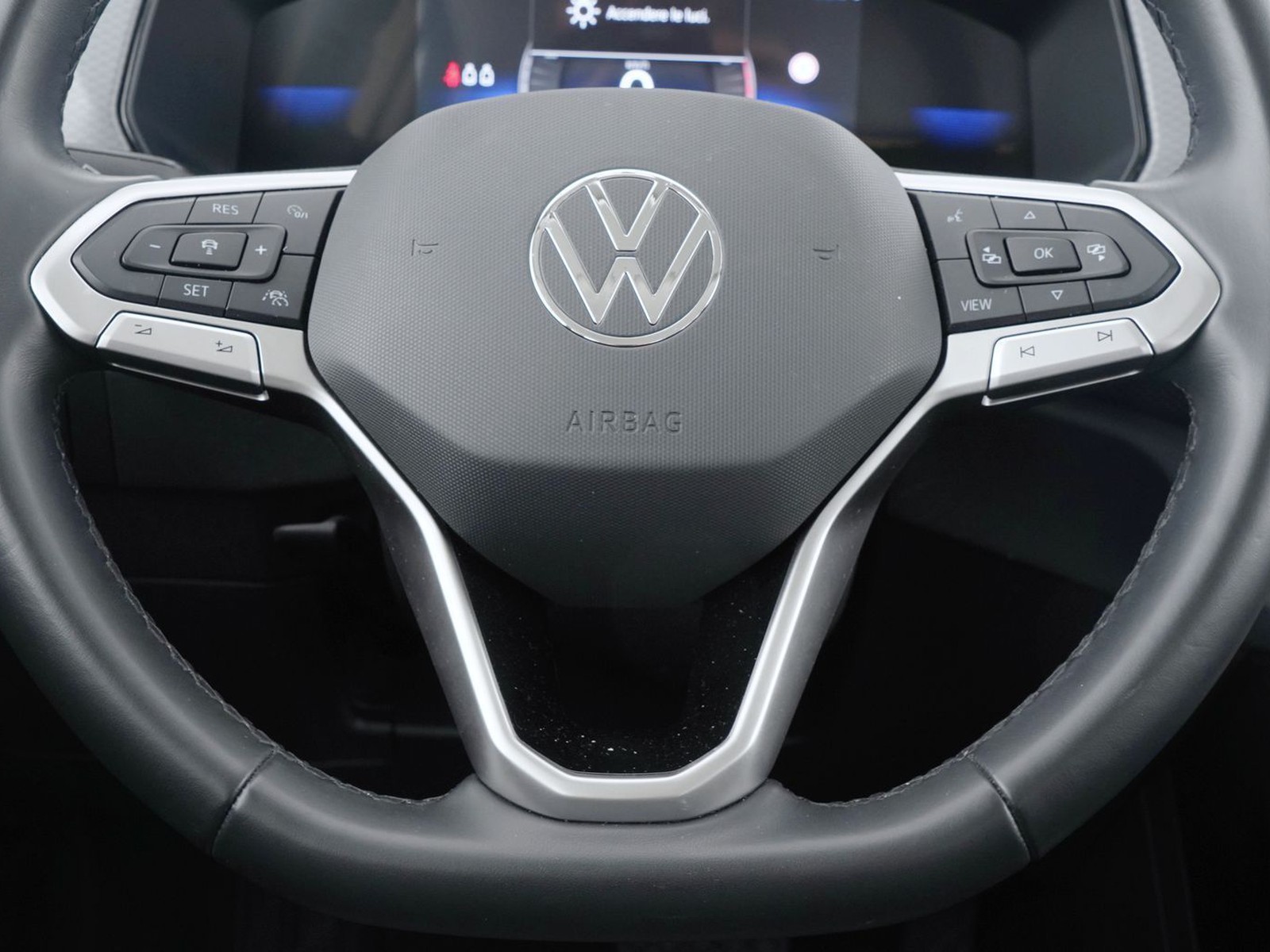 15 - Volkswagen T-Cross 1.0 tsi 115cv life dsg