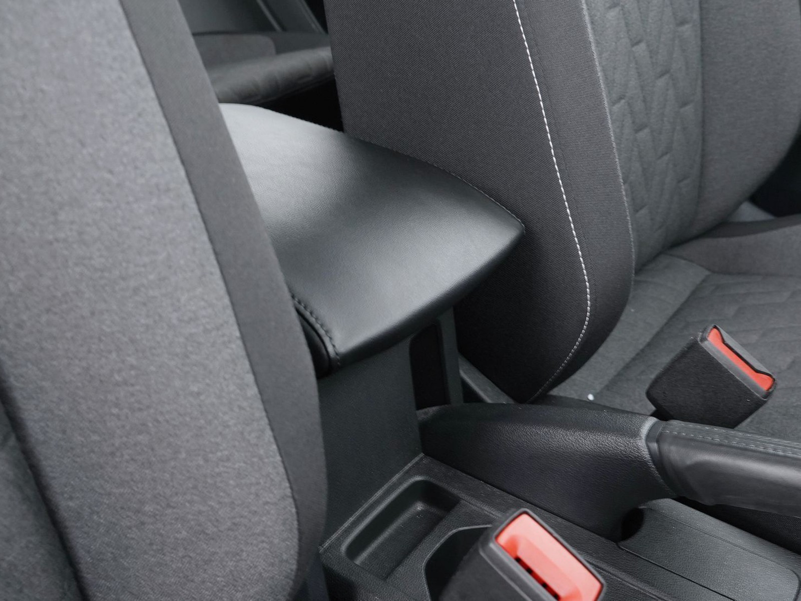 18 - Volkswagen T-Cross 1.0 tsi 115cv life dsg