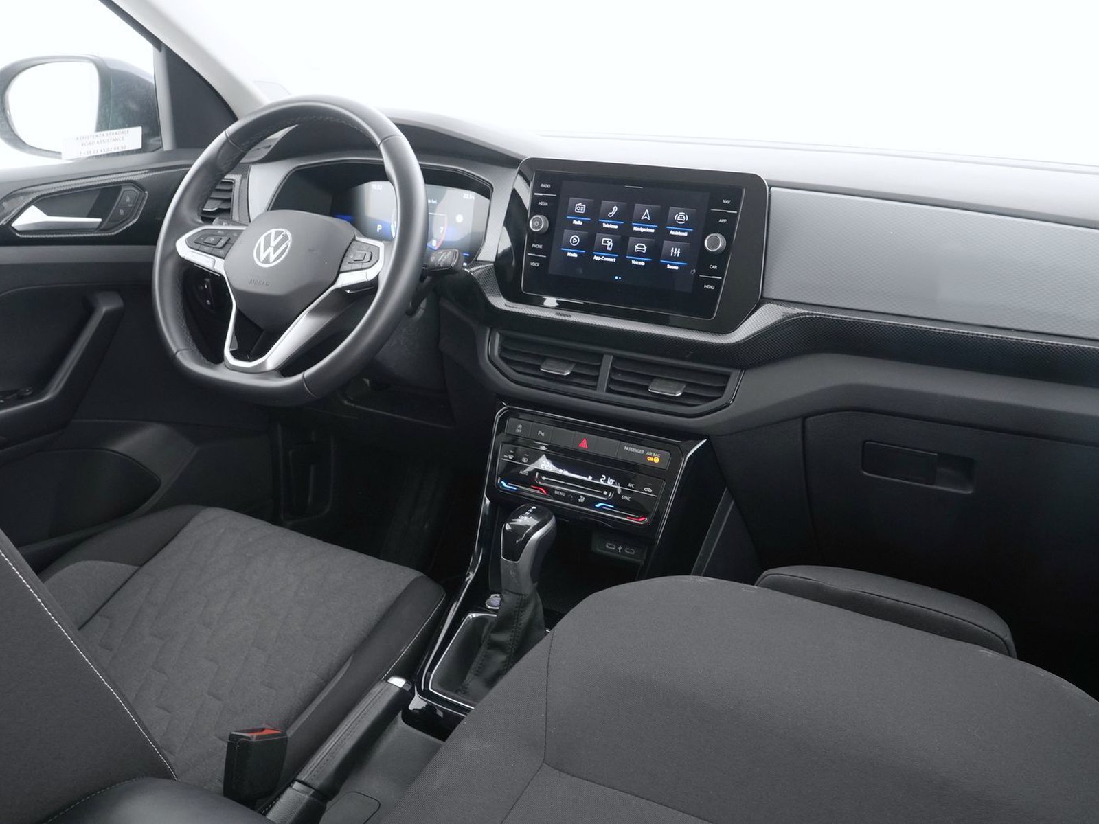 6 - Volkswagen T-Cross 1.0 tsi 115cv life dsg