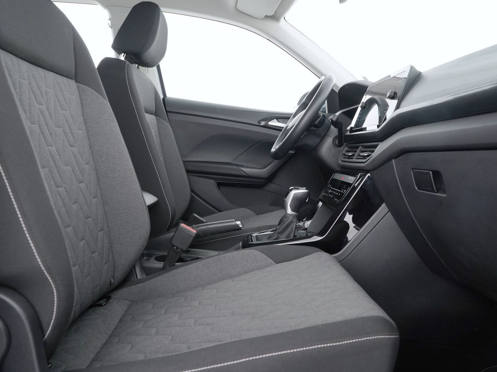 8 - Volkswagen T-Cross 1.0 tsi 115cv life dsg