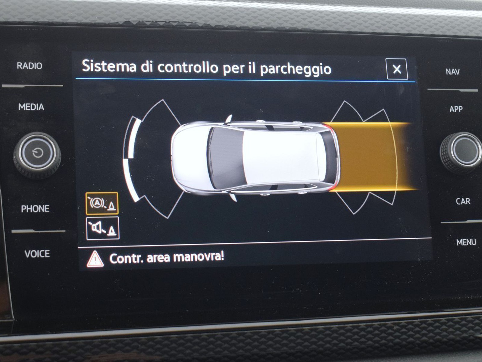 28 - Volkswagen Polo 1.0 tsi 95cv life dsg