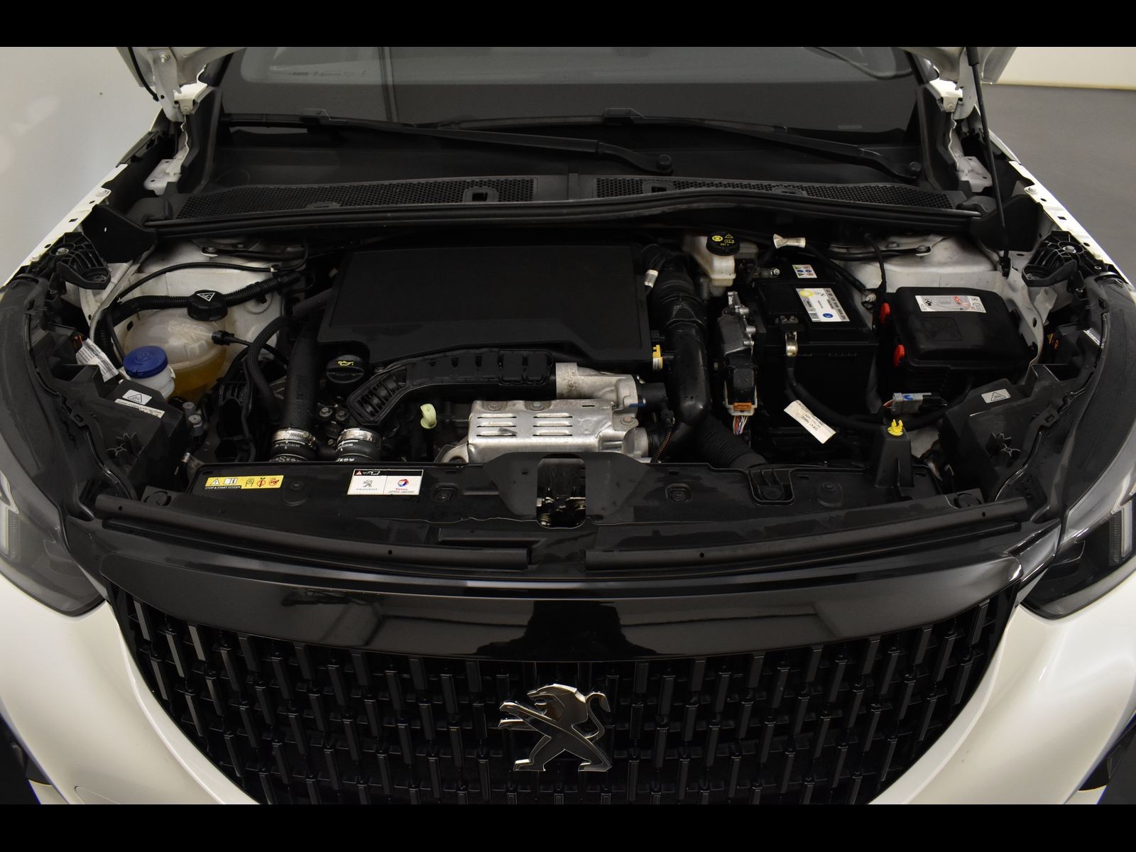 11 - Peugeot 2008 1.2 puretech 130cv gt line s&s