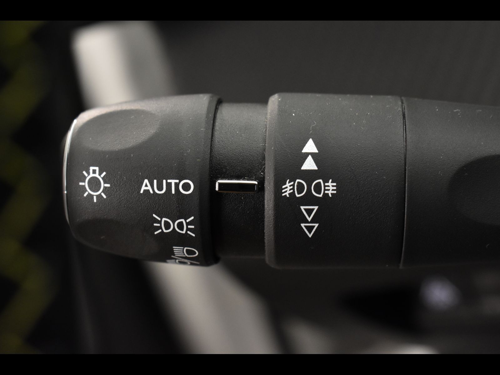 17 - Peugeot 2008 1.2 puretech 130cv gt line s&s