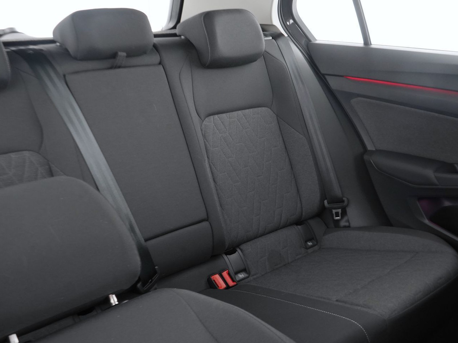 21 - Volkswagen Golf 2.0 tdi scr 115cv life