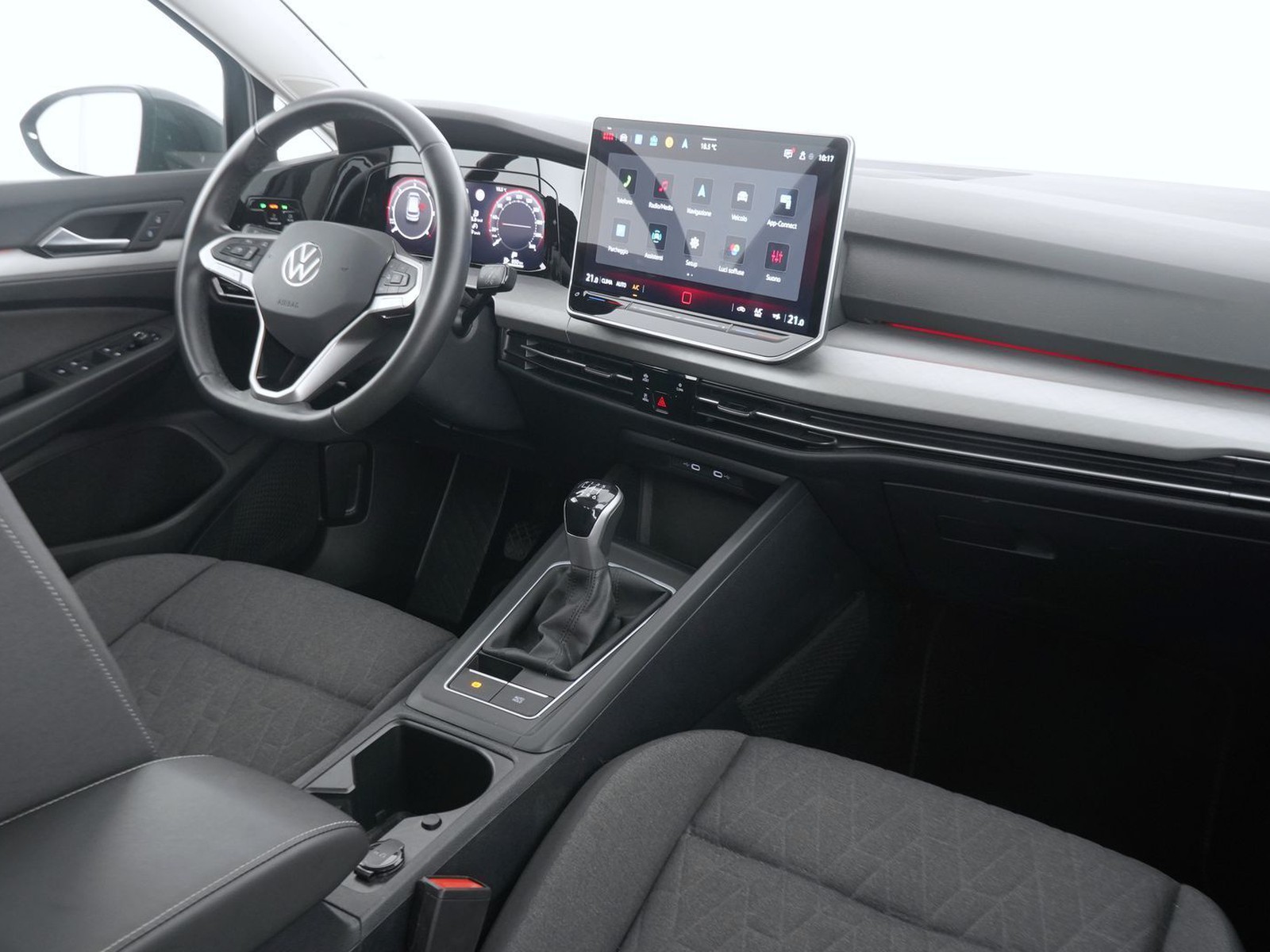 6 - Volkswagen Golf 2.0 tdi scr 115cv life