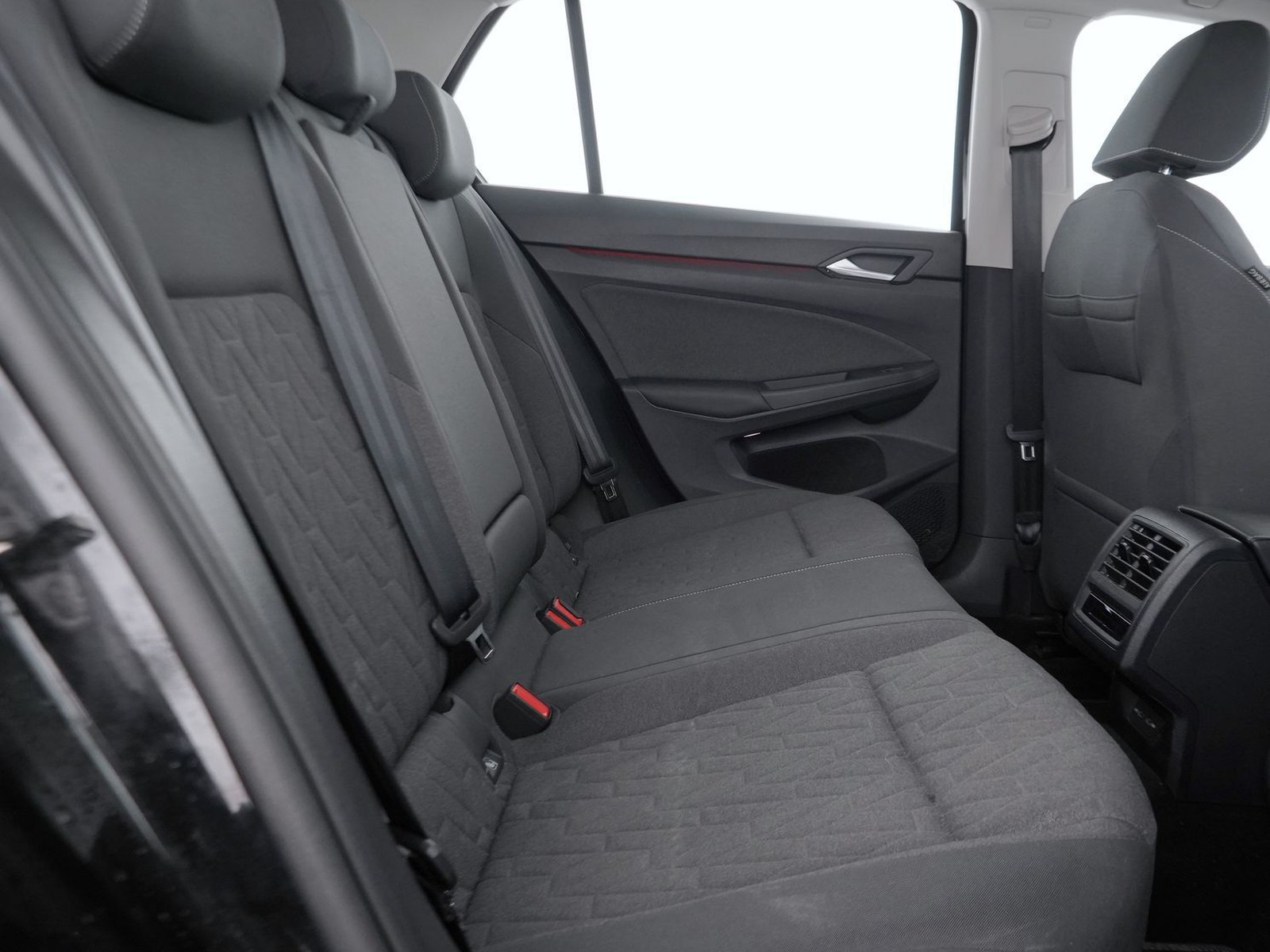 9 - Volkswagen Golf 2.0 tdi scr 115cv life