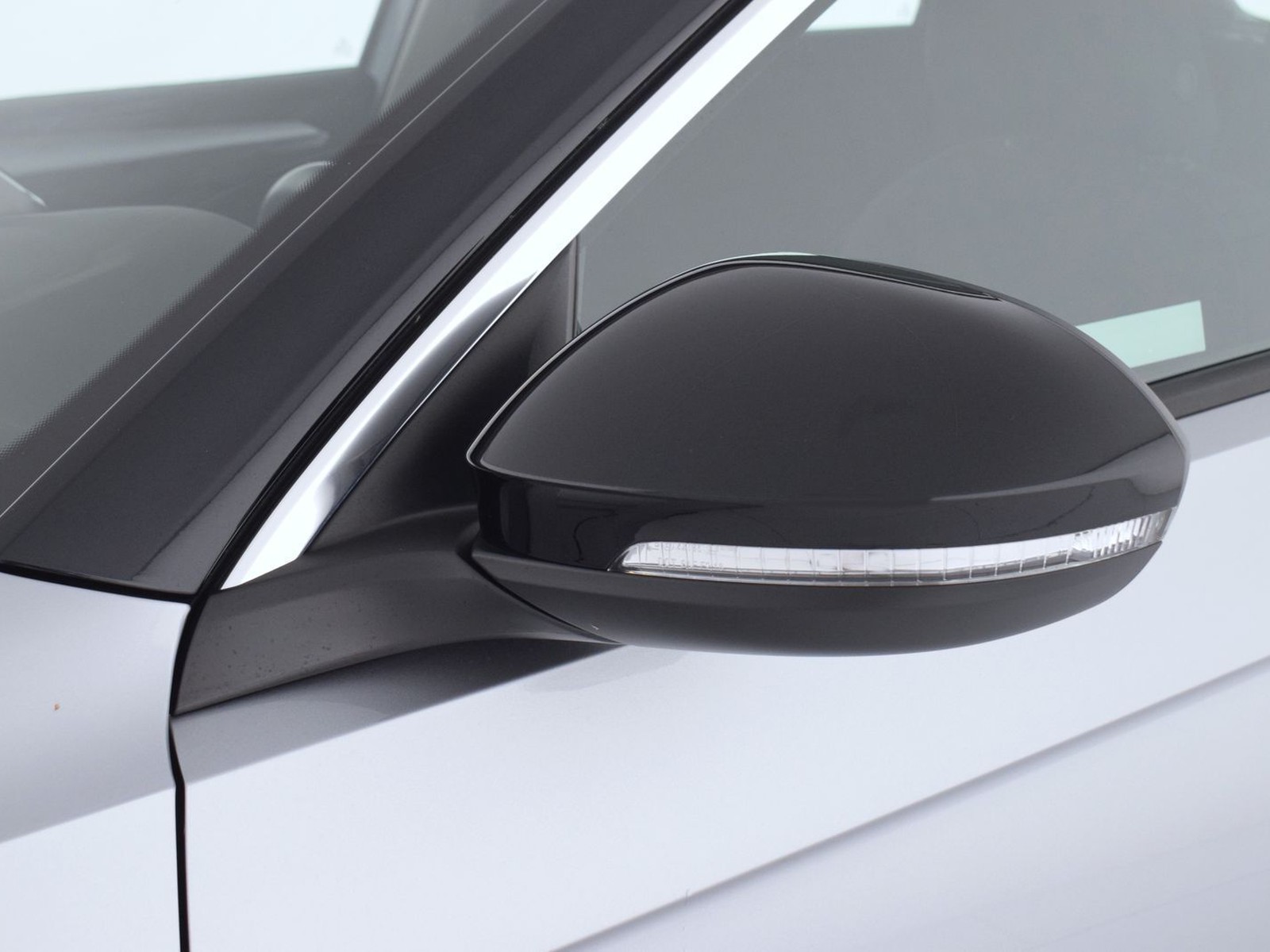 35 - Volkswagen T-Roc 2.0 tdi scr 115cv life