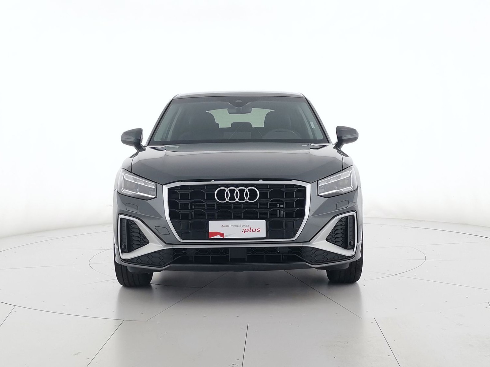 14 - Audi Q2 35 1.5 tfsi s line edition s tronic