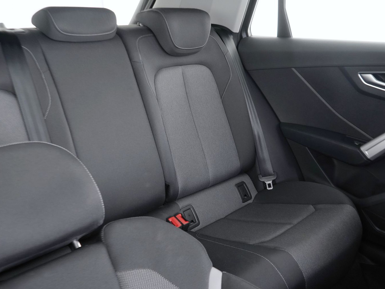 21 - Audi Q2 35 1.5 tfsi s line edition s tronic