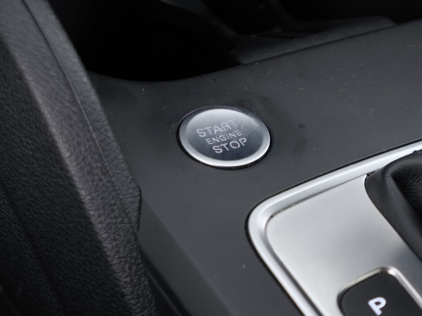 23 - Audi Q2 35 1.5 tfsi s line edition s tronic