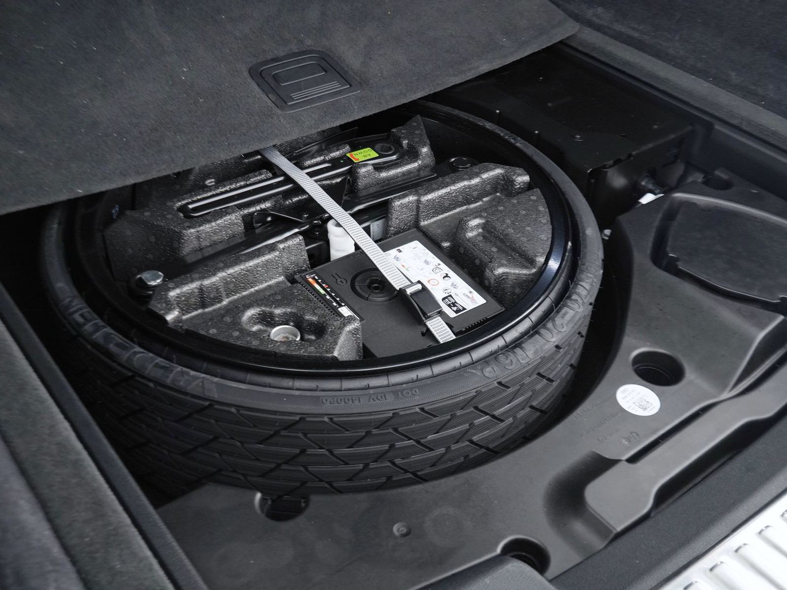 36 - Audi Q8 3.0 v6 tdi mhev 286cv s line edition quattro