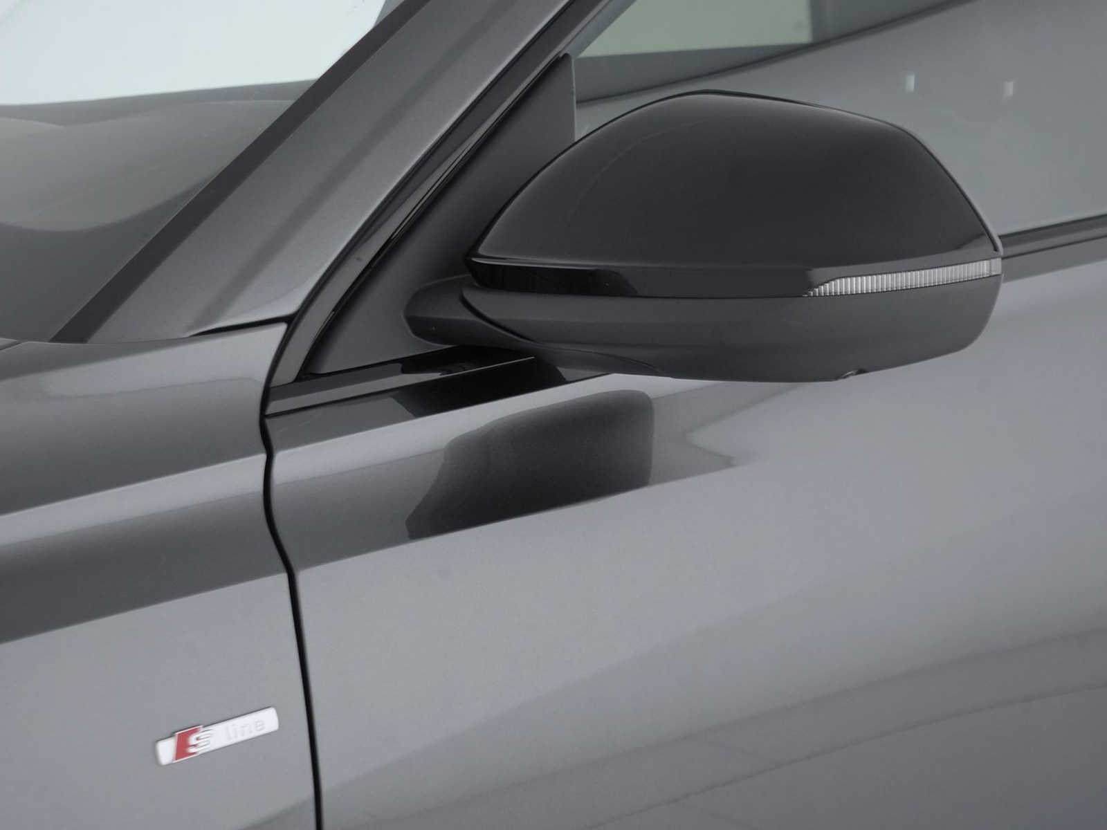 44 - Audi Q8 3.0 v6 tdi mhev 286cv s line edition quattro