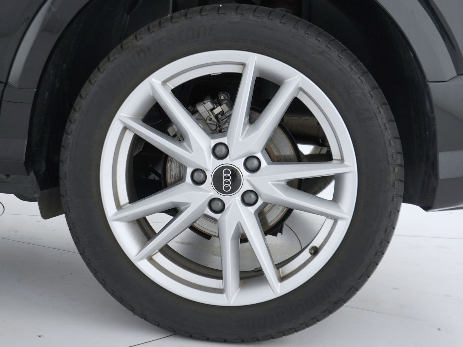 12 - Audi Q2 35 1.5 tfsi s line edition s tronic