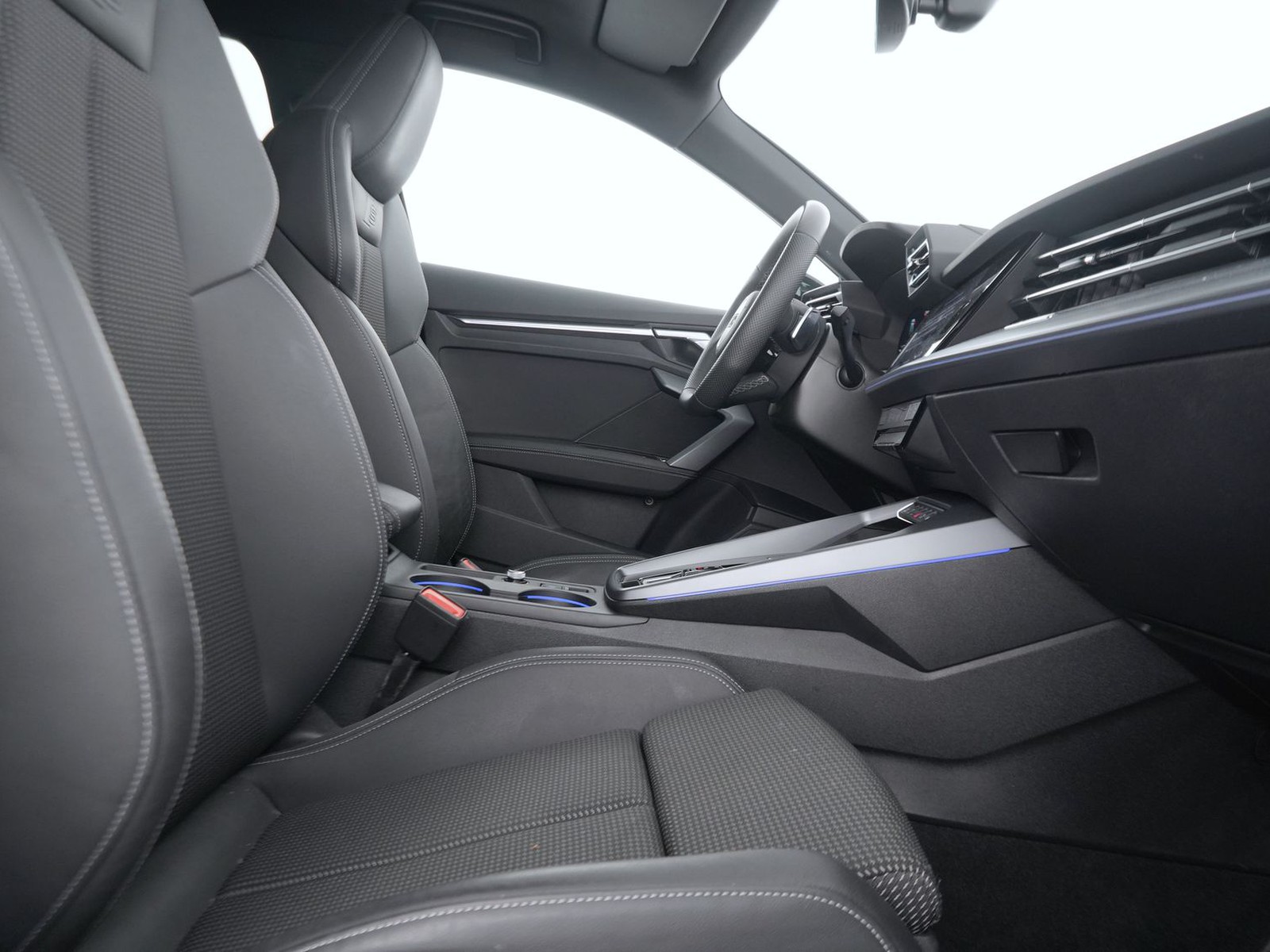 16 - Audi A3 sportback 2.0 tdi 150cv s line edition s tronic