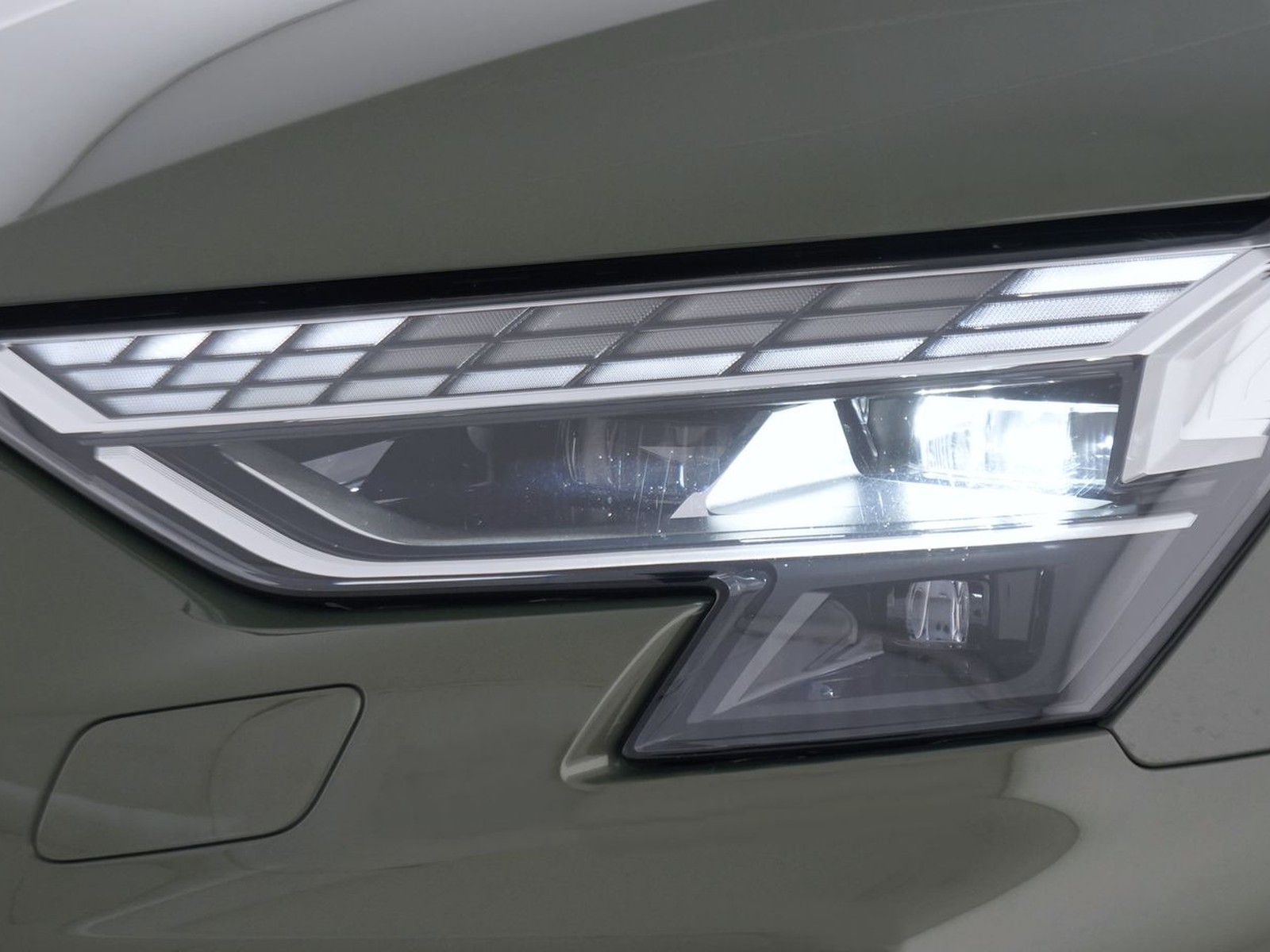 6 - Audi A3 sportback 2.0 tdi 150cv s line edition s tronic