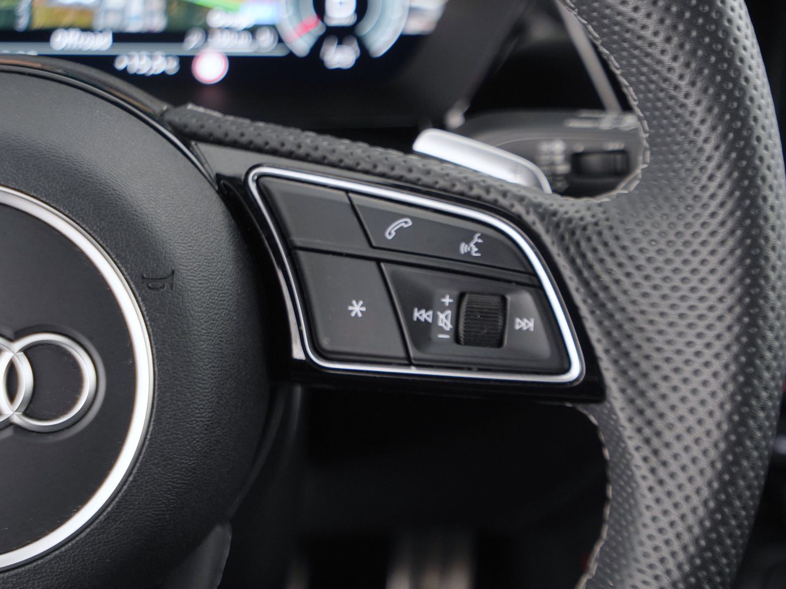 9 - Audi A3 sportback 2.0 tdi 150cv s line edition s tronic