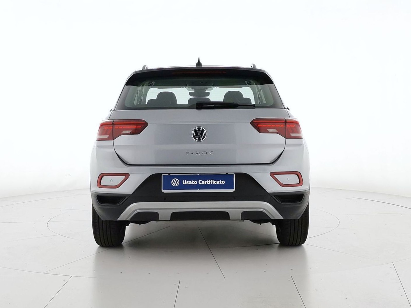 5 - Volkswagen T-Roc 1.5 tsi act life dsg