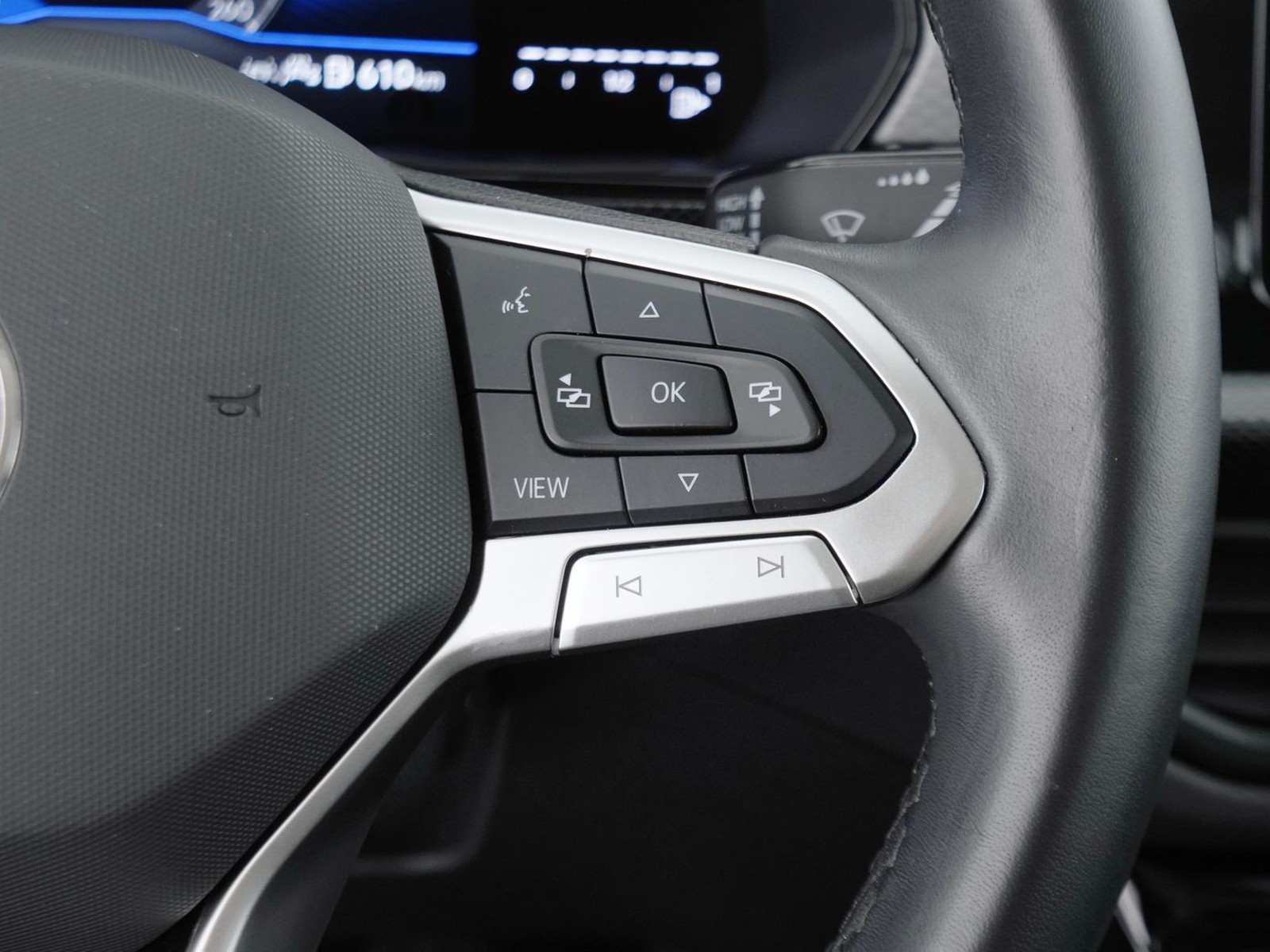 26 - Volkswagen T-Cross 1.0 tsi 95cv life