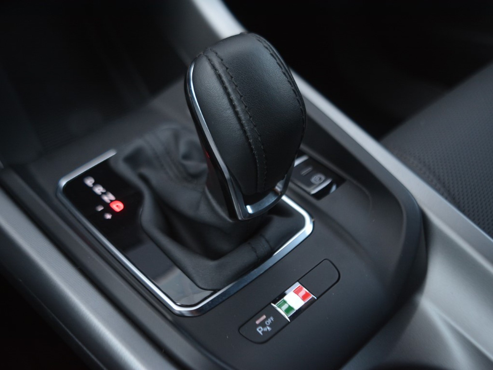 17 - Alfa Romeo Tonale 1.5 hybrid 160cv veloce tct7