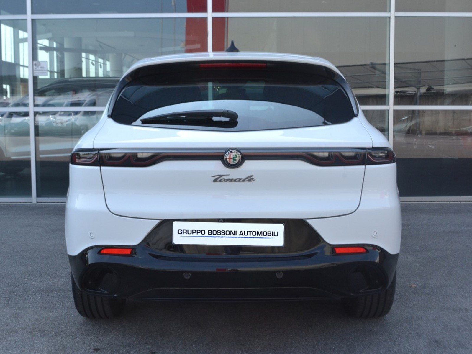 4 - Alfa Romeo Tonale 1.5 hybrid 160cv veloce tct7