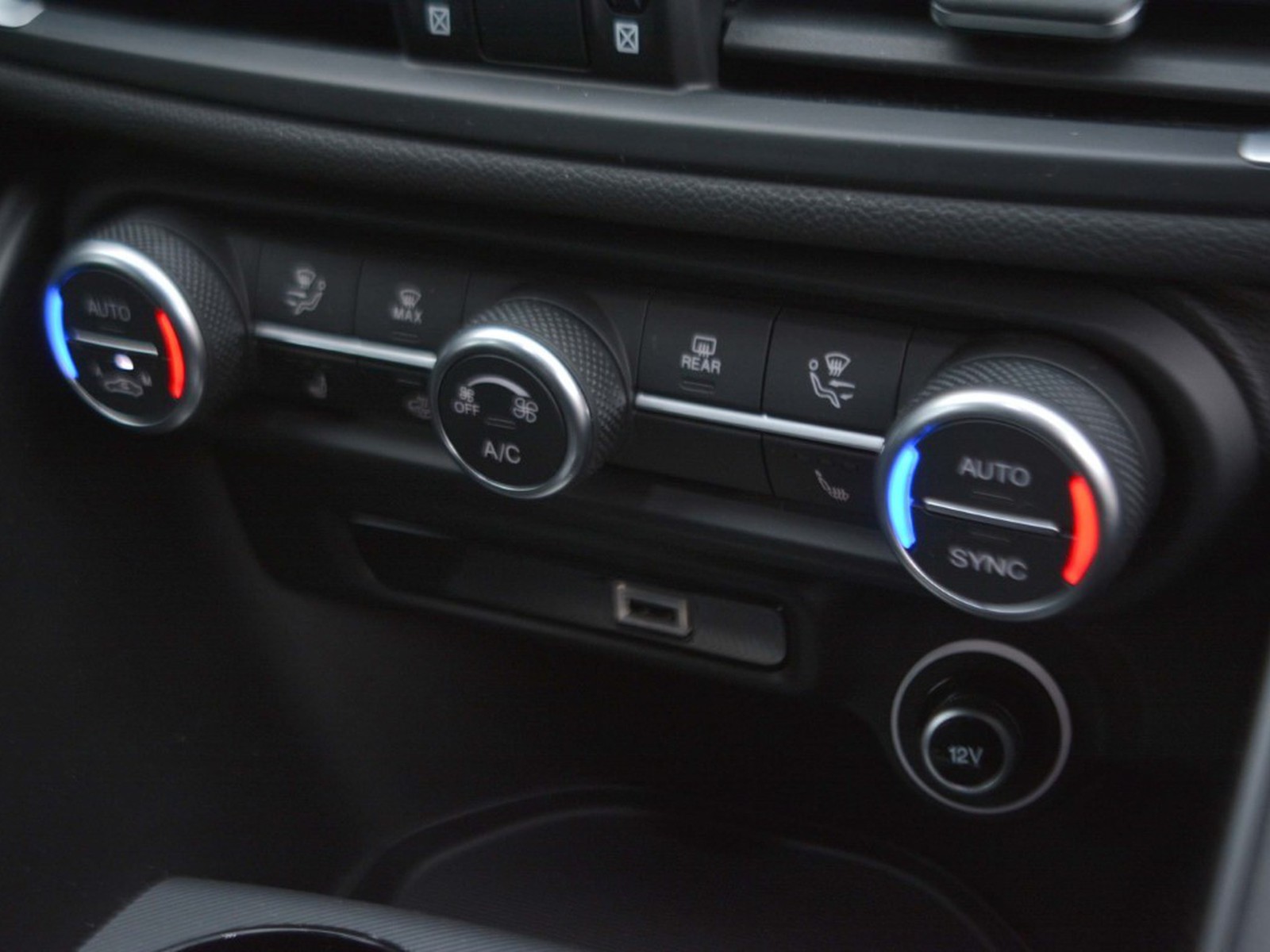 11 - Alfa Romeo Giulia 2.0 turbo 280cv competizione q4 at8