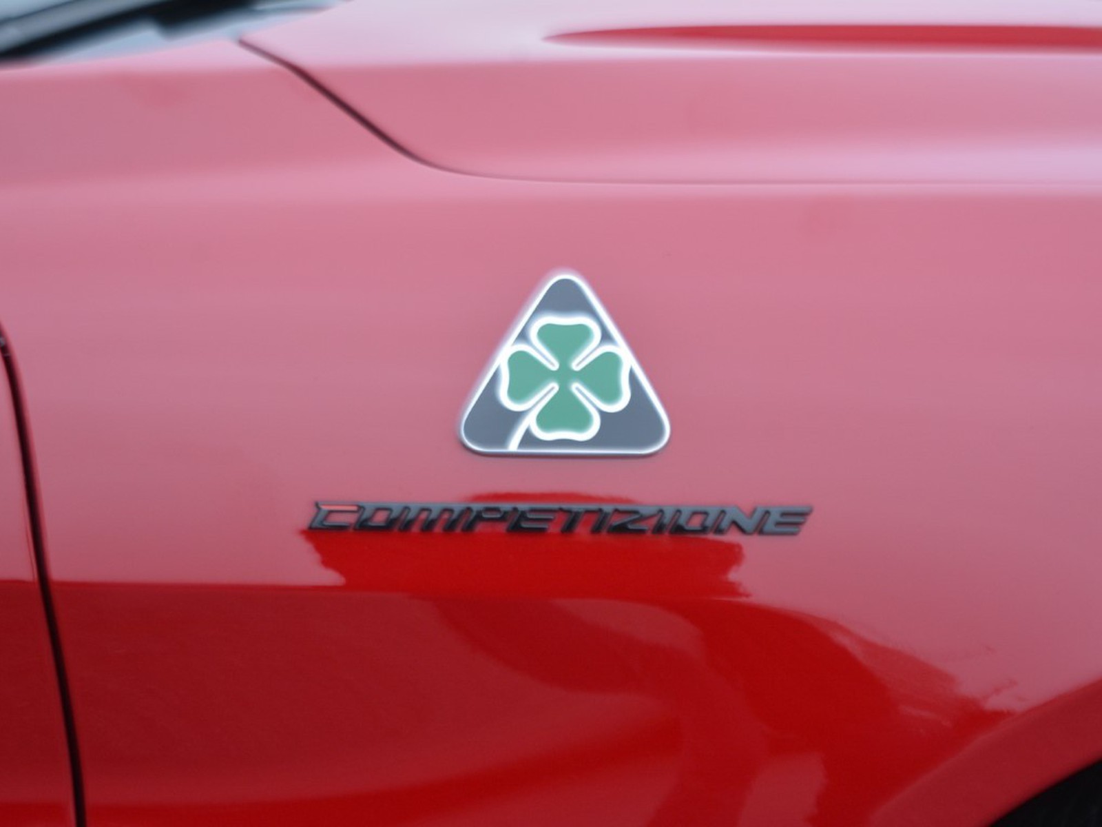 24 - Alfa Romeo Giulia 2.0 turbo 280cv competizione q4 at8