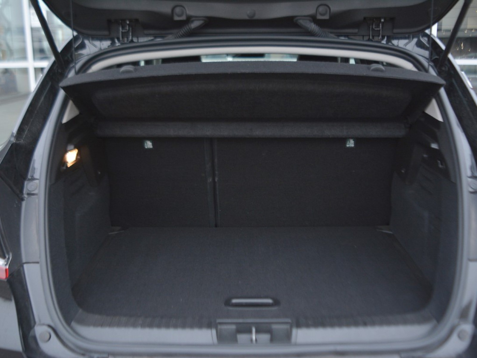 14 - Renault Captur 1.6 e-tech full hybrid techno auto 145cv