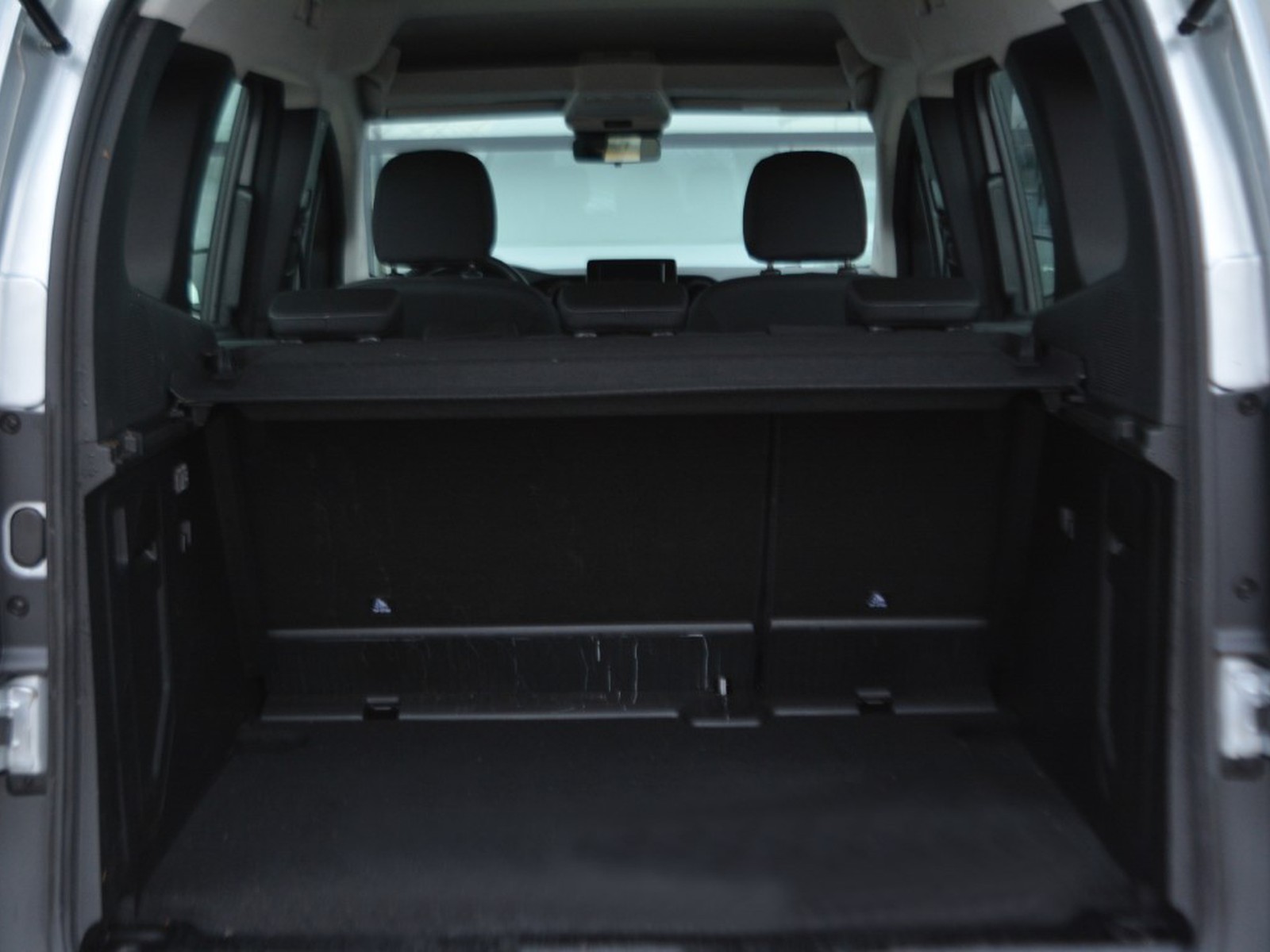 14 - Mercedes Classe T long 180 executive