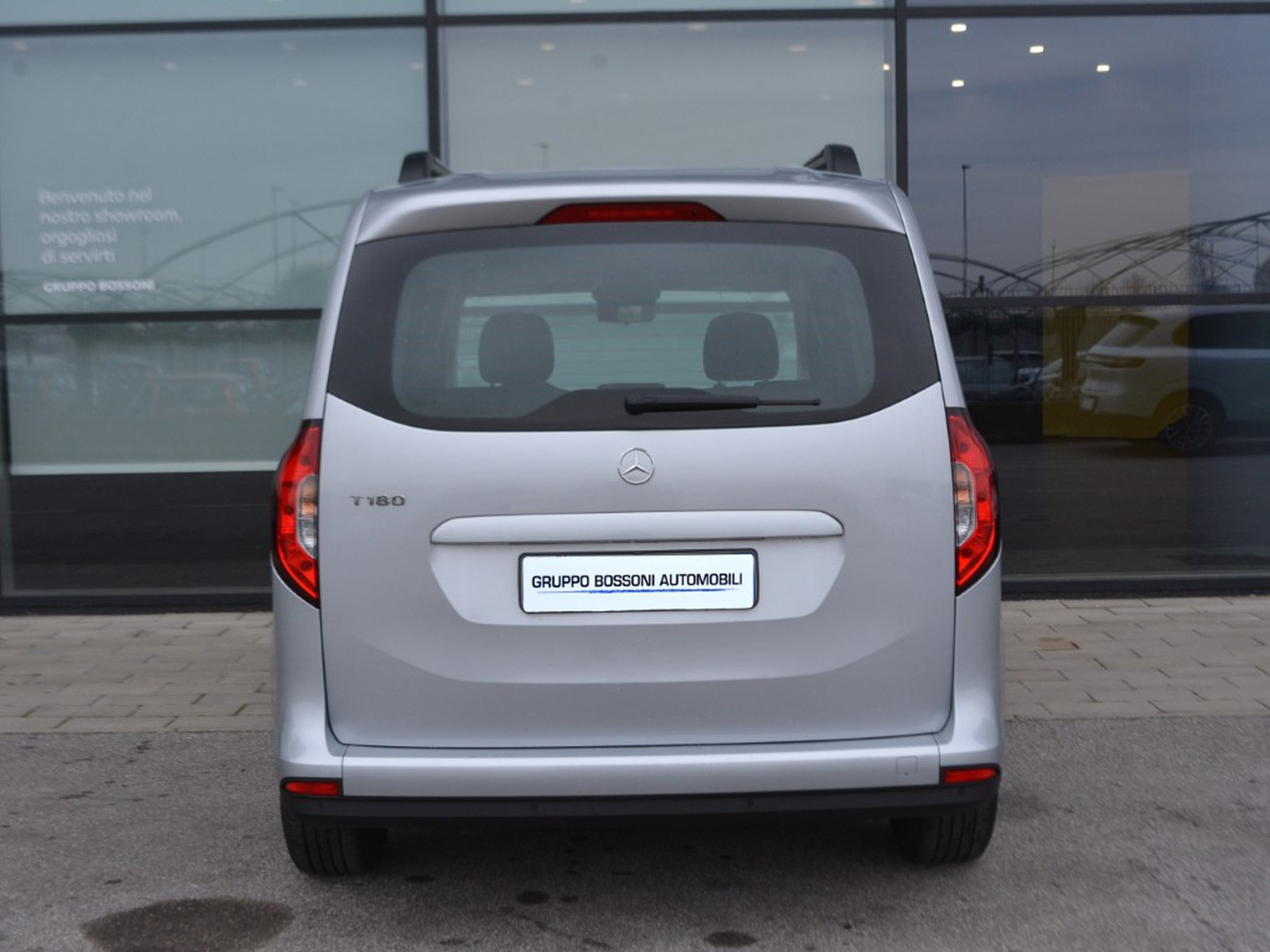 4 - Mercedes Classe T long 180 executive