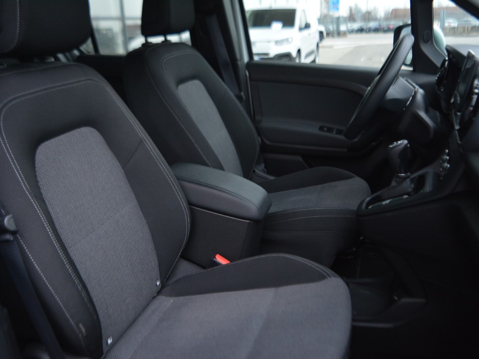 5 - Mercedes Classe T long 180 executive