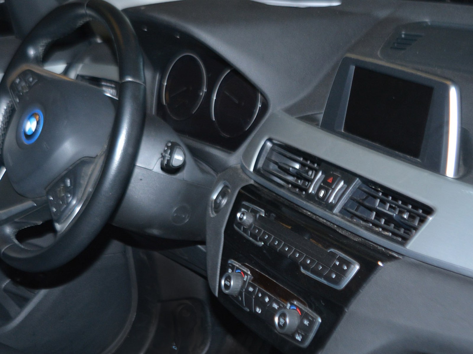 8 - BMW X1 25e xdrive business advantage steptronic