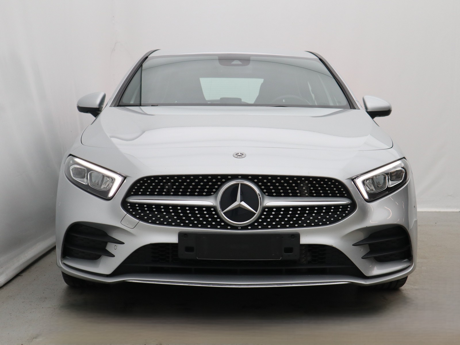 2 - Mercedes Classe A 200 premium 7g-dct